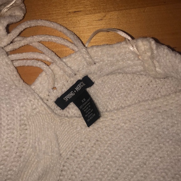 White sweater with tie back - Picture 3 of 3